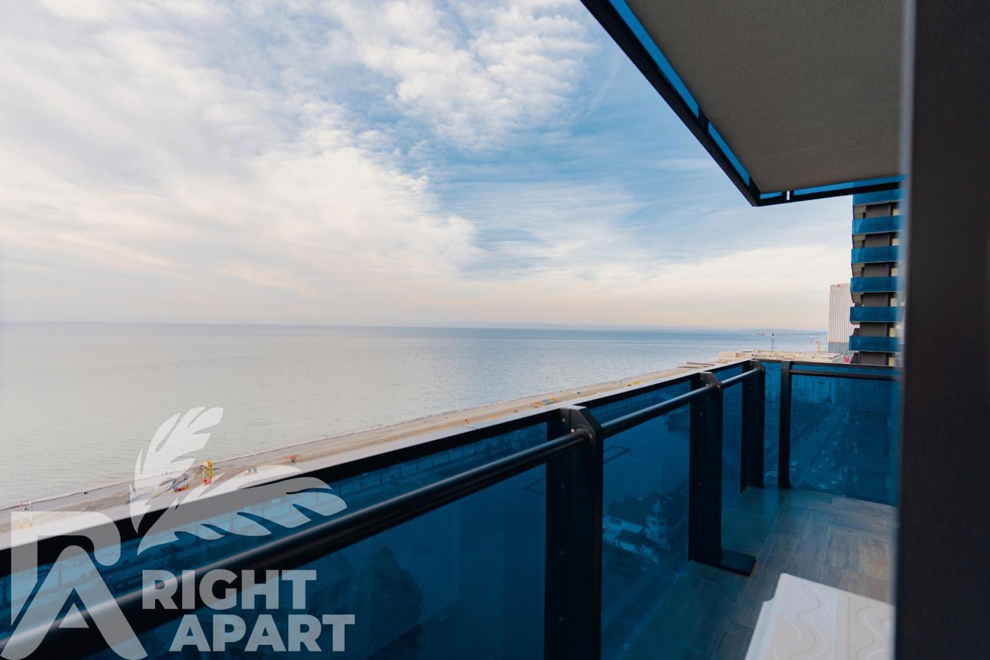 Orbi City Hotel Sea View バトゥーミ エクステリア 写真