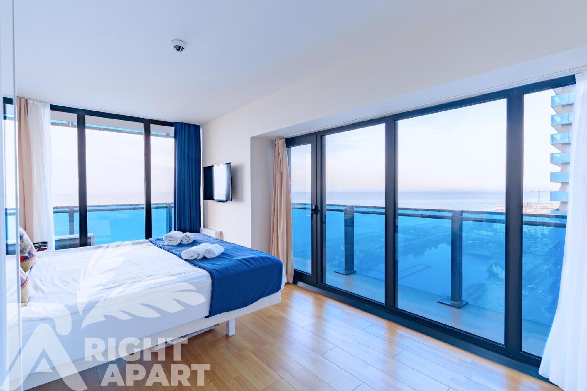 Orbi City Hotel Sea View バトゥーミ エクステリア 写真