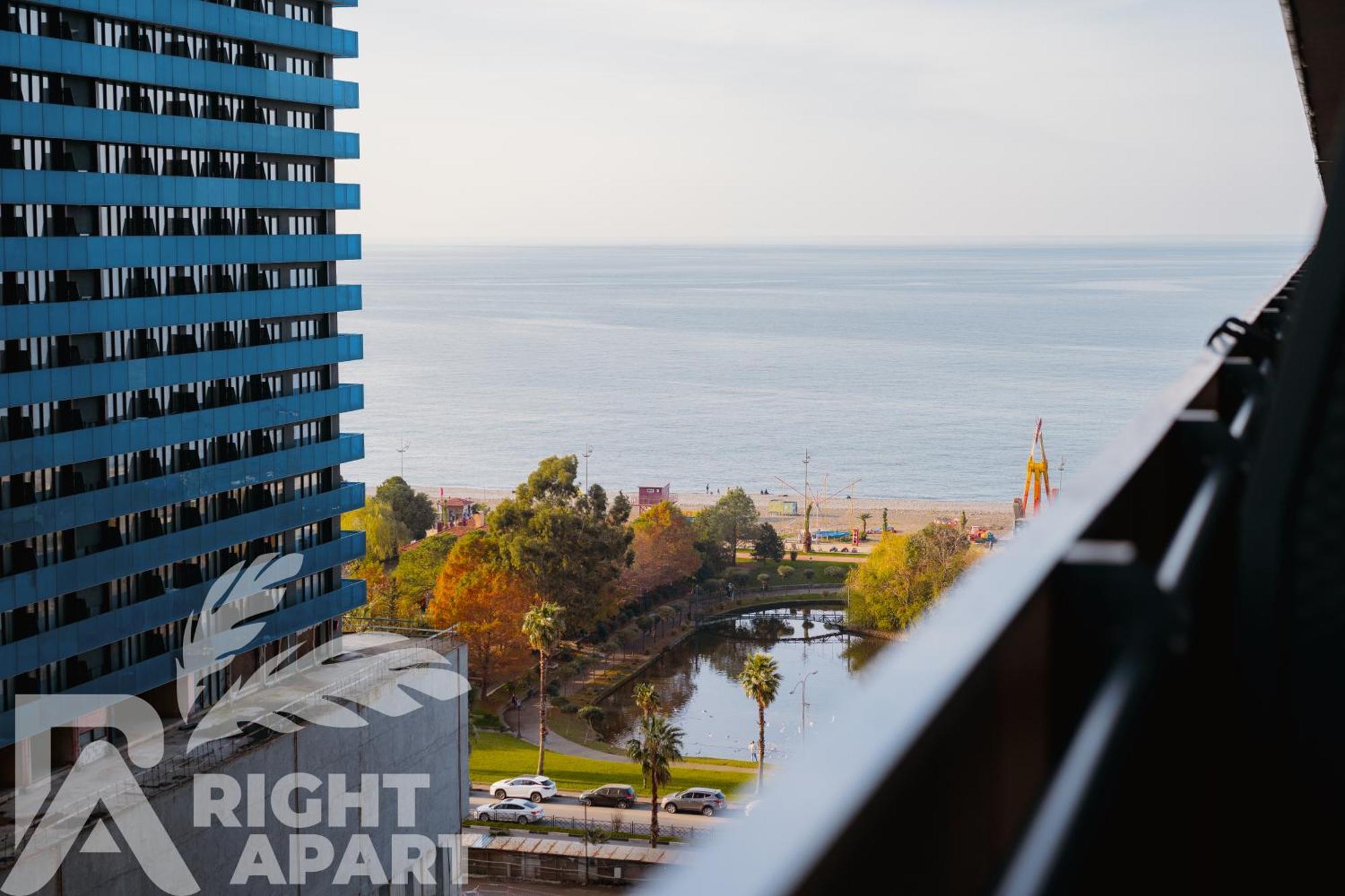 Orbi City Hotel Sea View バトゥーミ エクステリア 写真
